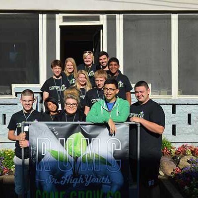 Rockford UMC Youth Group at their Lakeside house